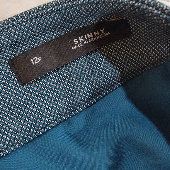 The Loft Super Soft Skinny Trousers Size 12P - Picture 3 of 4